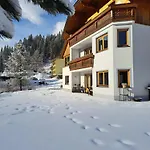 Haus Ebner Apartment