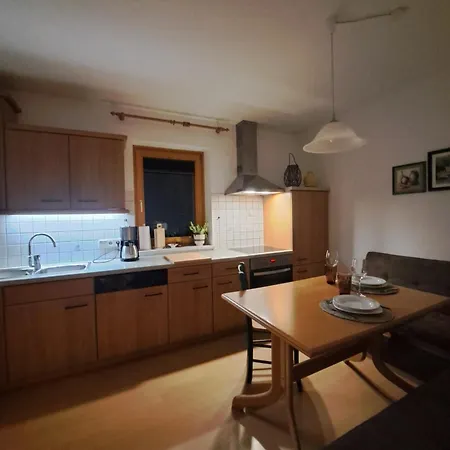Haus Ebner דירה פטרגסן